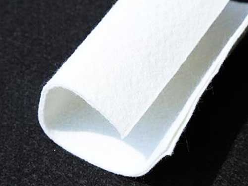 短丝复合土工膜